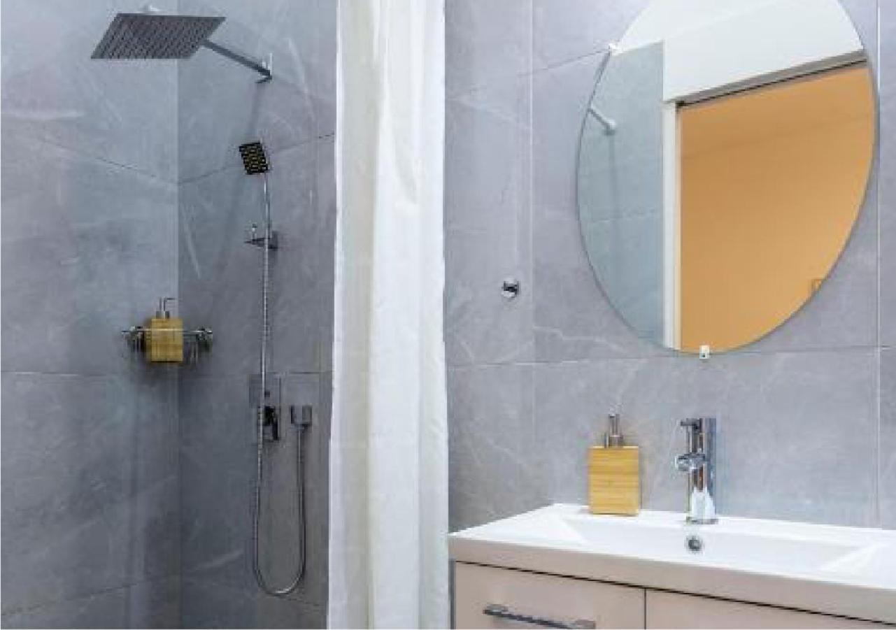 Exclusive Veres Palne By Cavaland * Budapest